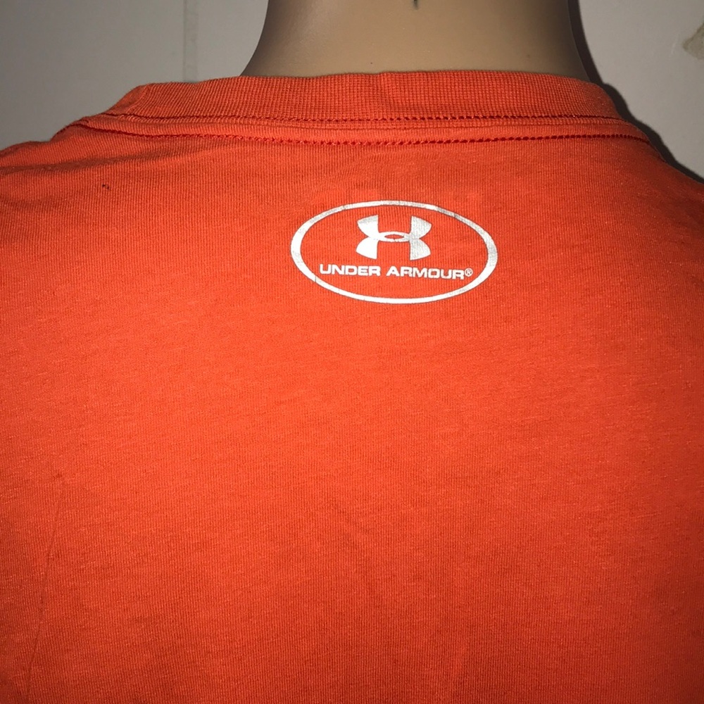 Under Armour T-Shirt Size Small - Picture 7 of 7